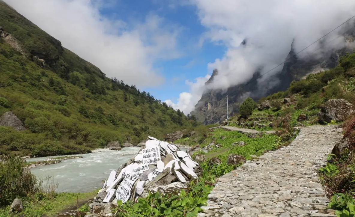 Nepal july weather, best time to travel in Nepal, best time to visit Nepal from India,